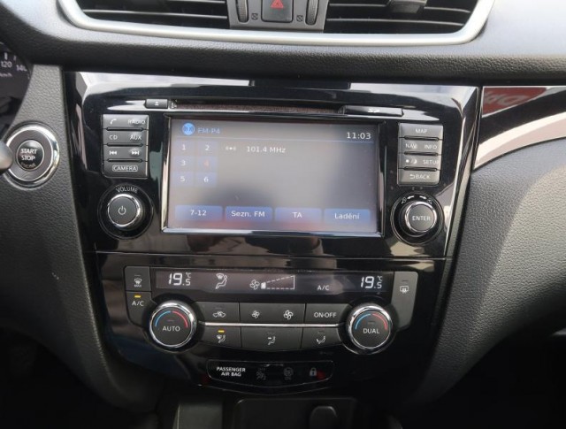 Nissan Qashqai  1.6 DIG-T 