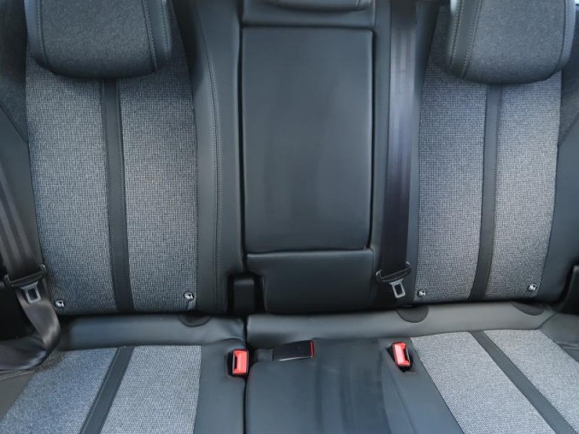 Peugeot 3008  1.2 PureTech Allure