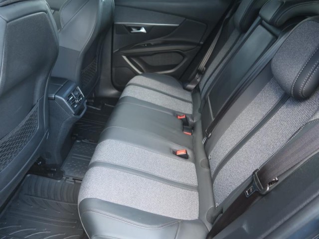 Peugeot 3008  1.2 PureTech Allure