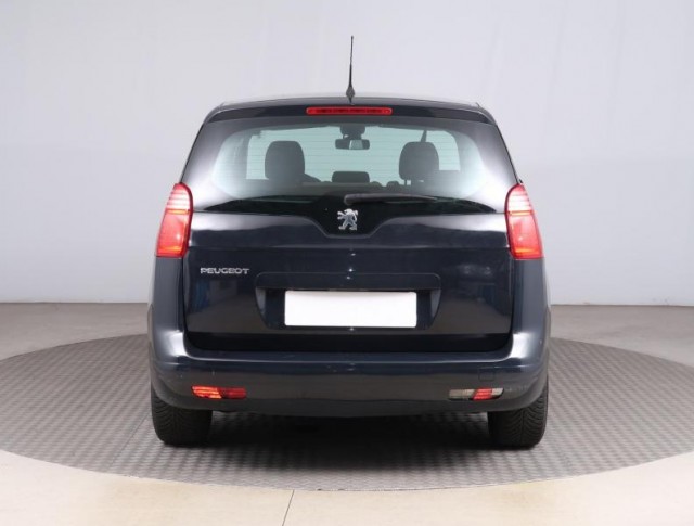 Peugeot 5008  1.6 HDi 