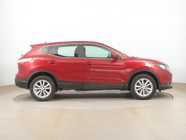 Nissan Qashqai  1.2 DIG-T 