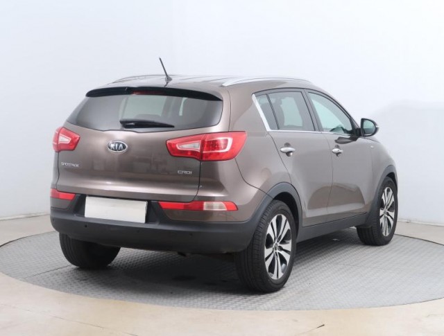 Kia Sportage  2.0 CRDi 