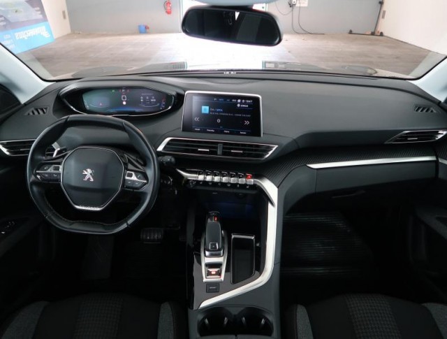Peugeot 3008  1.2 PureTech 