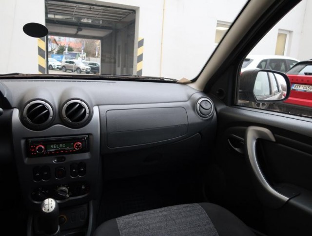 Dacia Duster  1.6 16V 