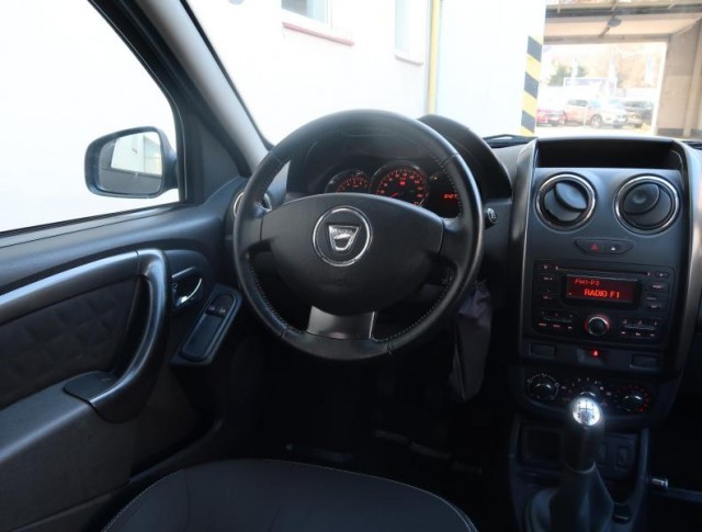 Dacia Duster  1.6 16V 