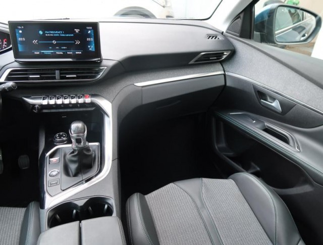 Peugeot 5008  PureTech 130 Active Pack