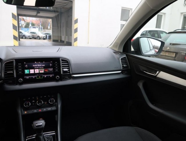 Škoda Karoq  1.5 TSI Fresh