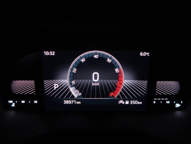 Škoda Karoq  1.5 TSI Fresh