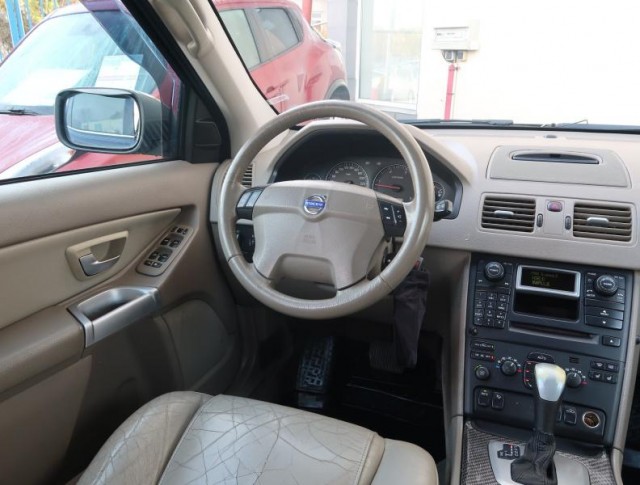 Volvo XC90  D5 