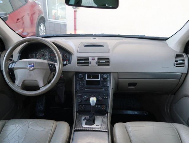Volvo XC90  D5 