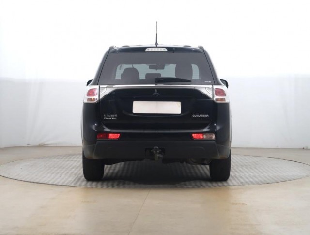 Mitsubishi Outlander  2.2 DI-D 