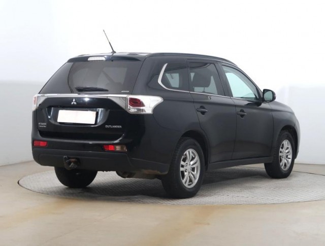 Mitsubishi Outlander  2.2 DI-D 