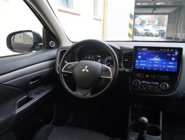 Mitsubishi Outlander  2.2 DI-D 