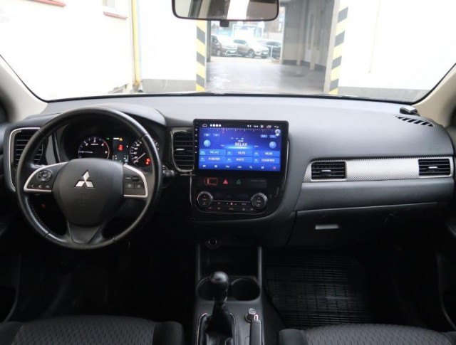 Mitsubishi Outlander  2.2 DI-D 
