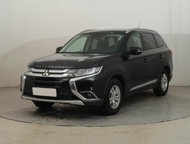 Mitsubishi Outlander  2.2 DI-D 