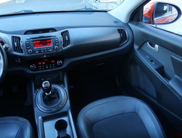 Kia Sportage  2.0 CRDi 