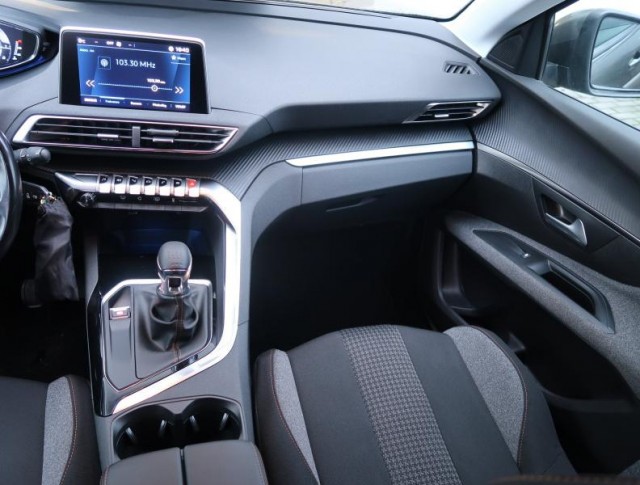 Peugeot 5008  1.5 BlueHDi Active