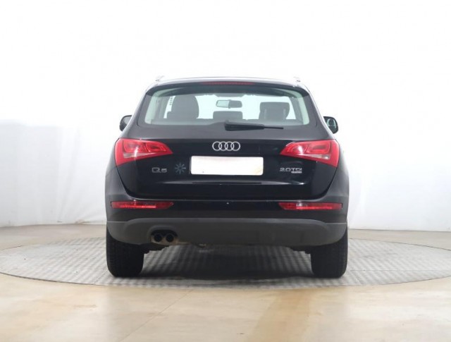 Audi Q5  2.0 TDI 