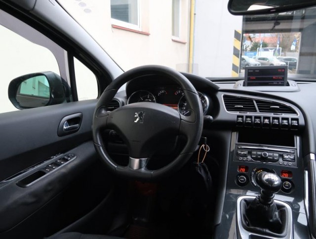 Peugeot 3008  2.0 HDi 