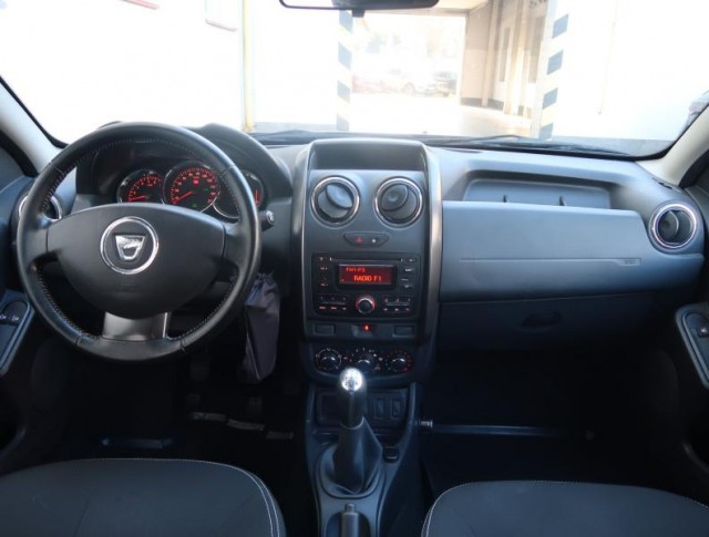 Dacia Duster  1.6 16V 