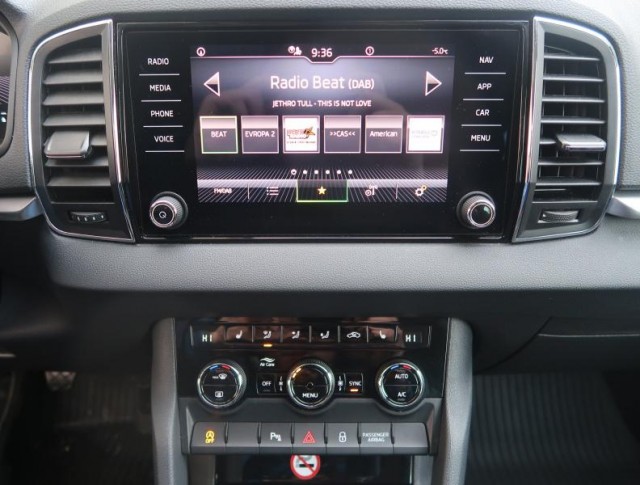 Škoda Karoq  1.5 TSI Ambition