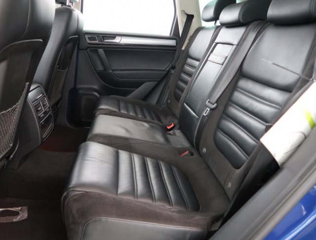 Volkswagen Touareg  3.0 TDI R-Line