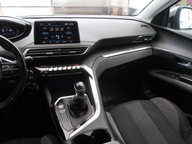 Peugeot 5008  1.6 BlueHDi 