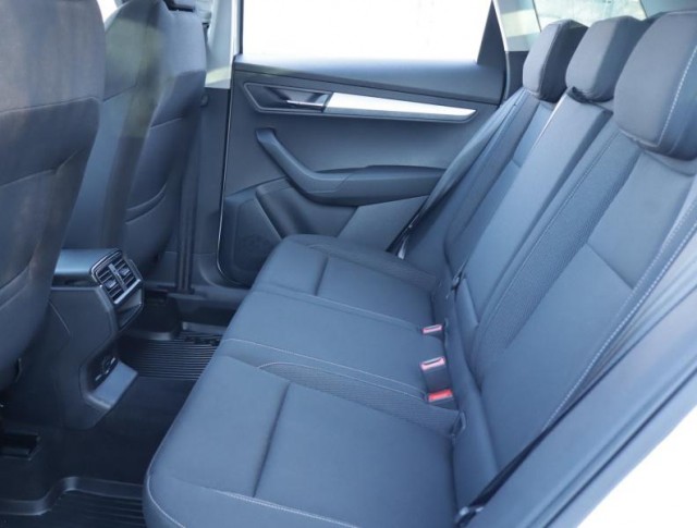 Škoda Karoq  1.5 TSI Fresh