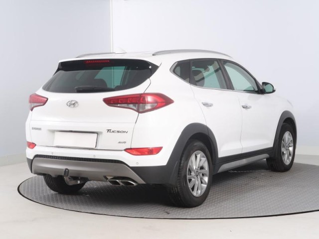 Hyundai Tucson  2.0 CRDi 