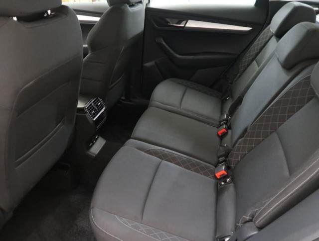 Škoda Karoq  1.5 TSI Ambition