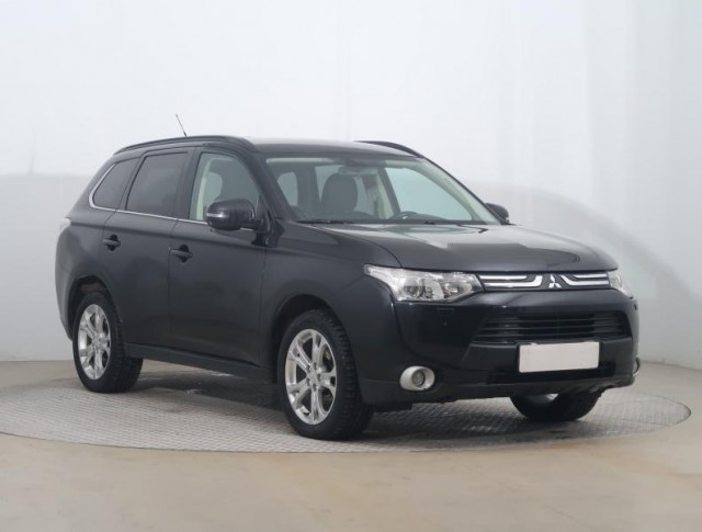 Mitsubishi Outlander  2.2 DI-D 