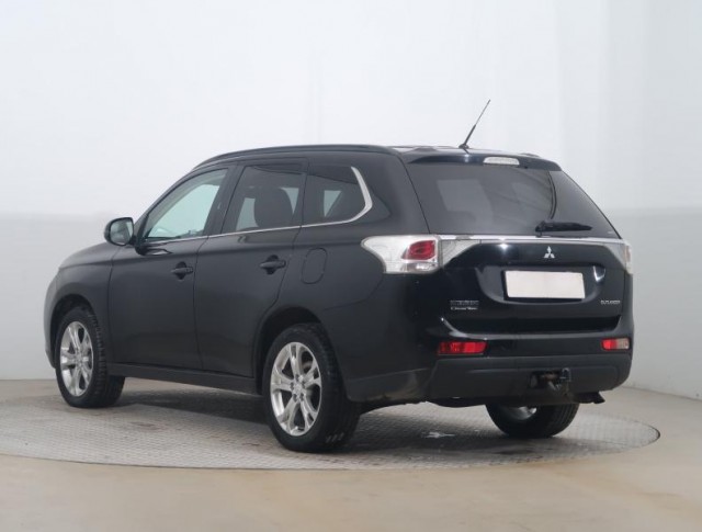 Mitsubishi Outlander  2.2 DI-D 