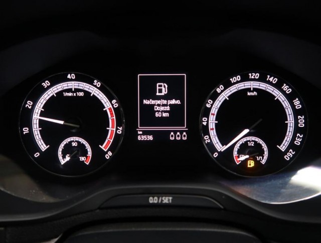 Škoda Karoq  1.0 TSI Style