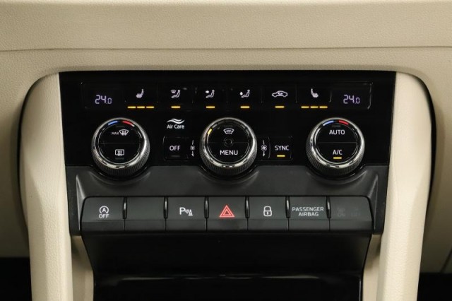 Škoda Karoq  1.5 TSI Style