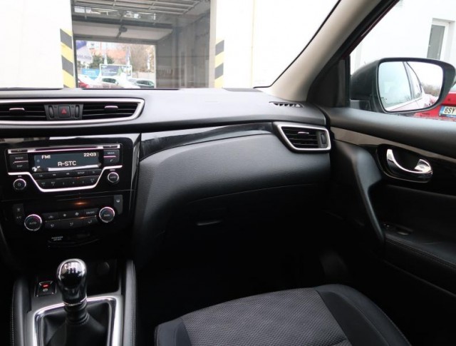 Nissan Qashqai  1.2 DIG-T 