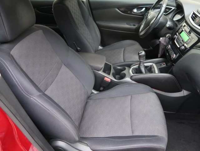 Nissan Qashqai  1.2 DIG-T 