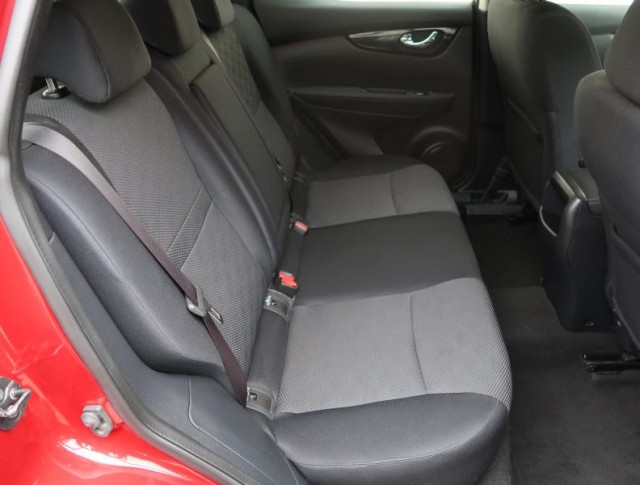 Nissan Qashqai  1.2 DIG-T 