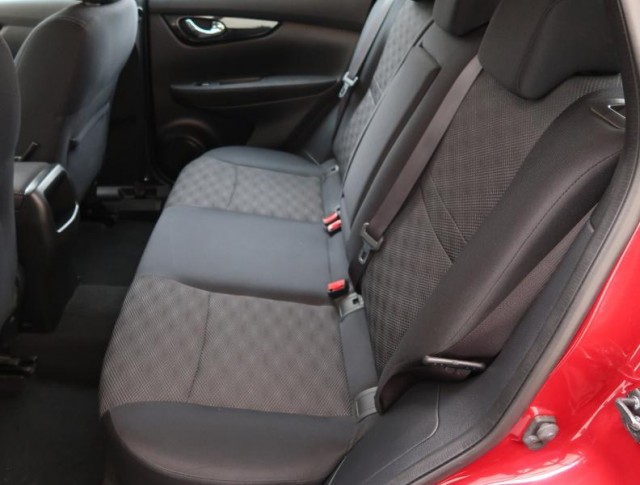 Nissan Qashqai  1.2 DIG-T 