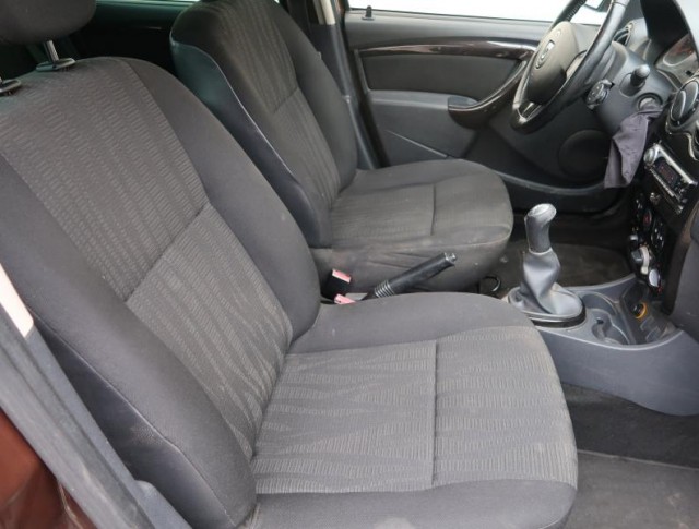 Dacia Duster  1.6 16V 