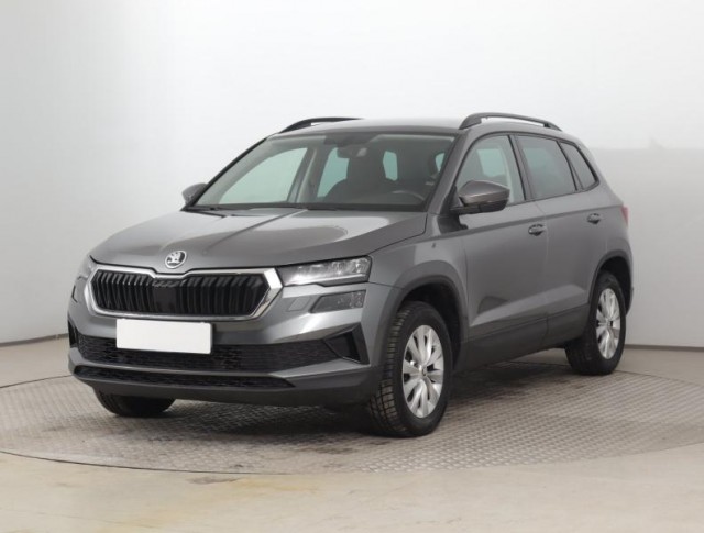 Škoda Karoq  1.5 TSI Fresh