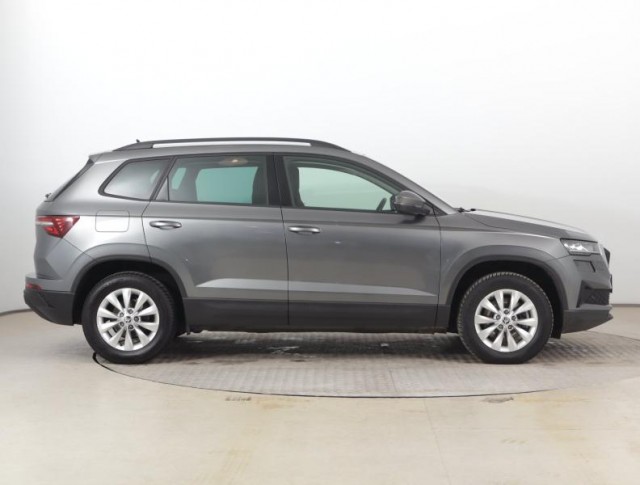 Škoda Karoq  1.5 TSI Fresh