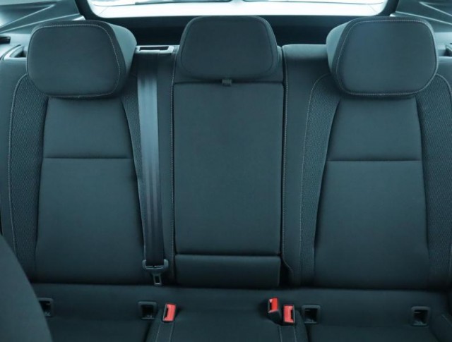 Škoda Karoq  1.5 TSI Fresh