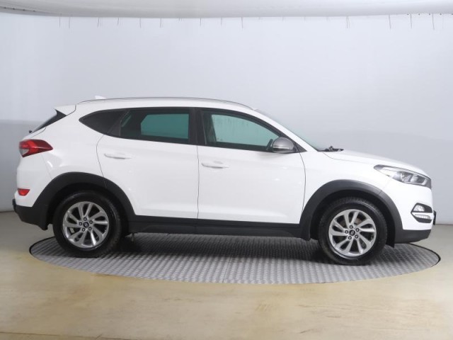 Hyundai Tucson  1.7 CRDi 
