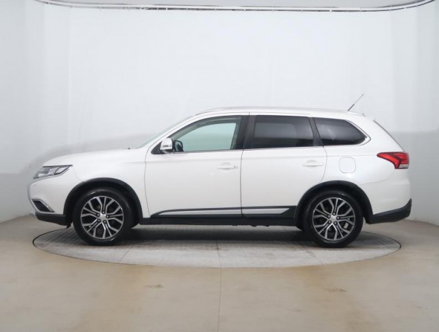 Mitsubishi Outlander  2.2 DI-D 