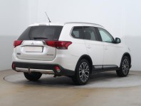 Mitsubishi Outlander  2.2 DI-D 