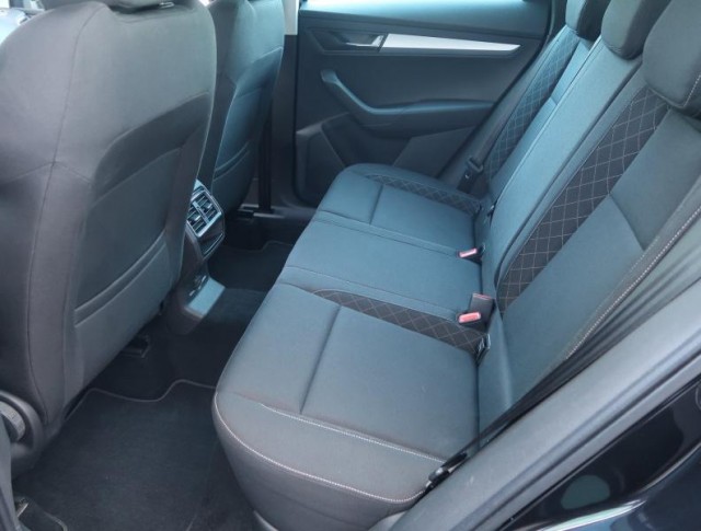 Škoda Karoq  1.0 TSI Ambition Plus