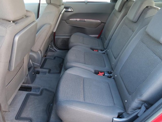 Peugeot 5008  1.6 HDi Access