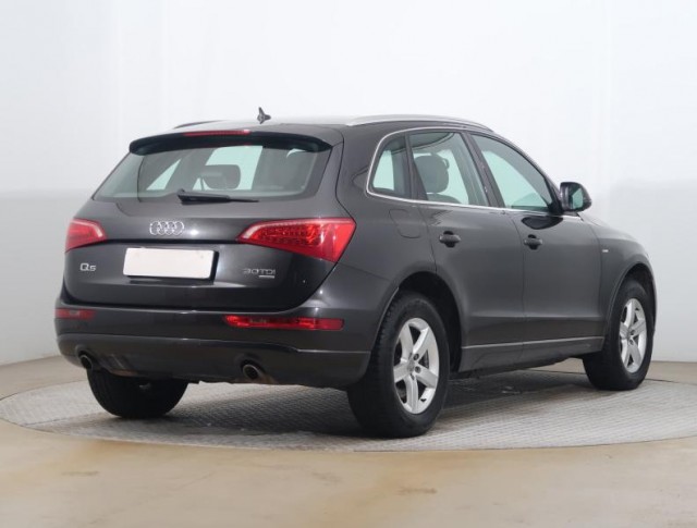 Audi Q5  3.0 TDI 