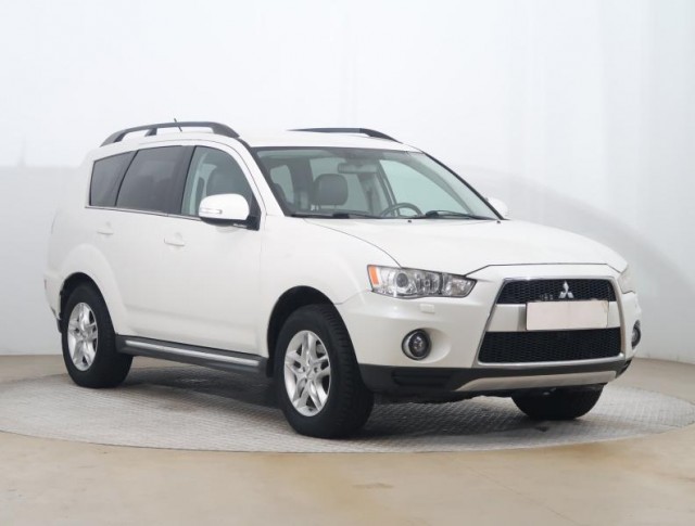 Mitsubishi Outlander  2.2 DI-D 