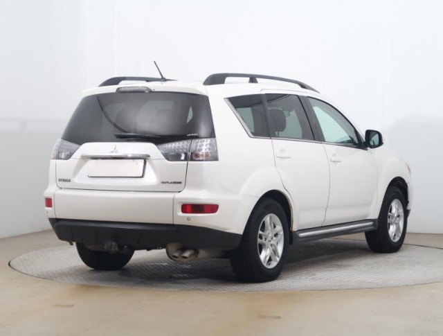Mitsubishi Outlander  2.2 DI-D 